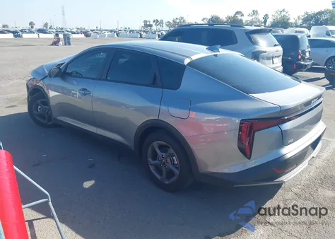 2025 Kia K4 Lxs z USA, uszkodzony, nr VIN 3KPFT4DE5SE147410